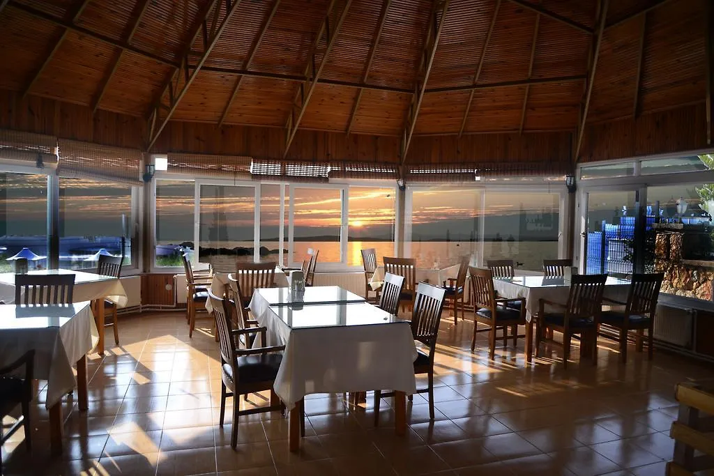 Huzur Hotel Siğacık 0*,  Türkiye